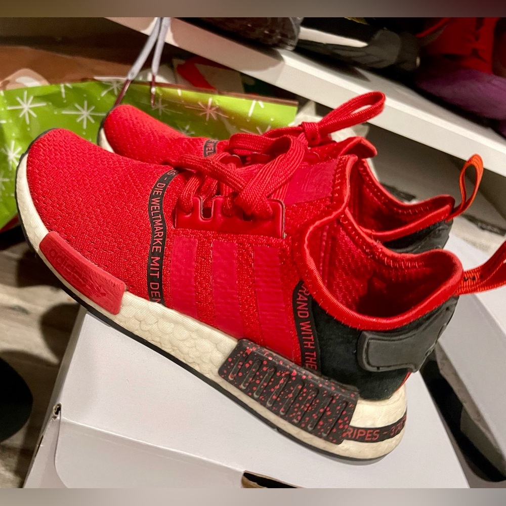 ADIDAS NMD Kids/Mens 5, Women’s 6.5